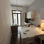 Degli Artisti 3*