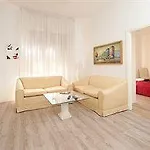 Degli Artisti Lecce