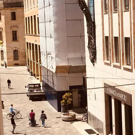 Degli Artisti *