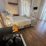 Degli Artisti Couette-café 3*