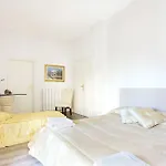 Alojamento de Acomodação e Pequeno-almoço Degli Artisti 3*