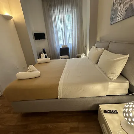 Degli Artisti 3* 莱切