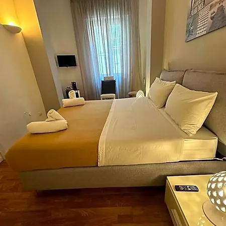 Bed & Breakfast Degli Artisti 3*