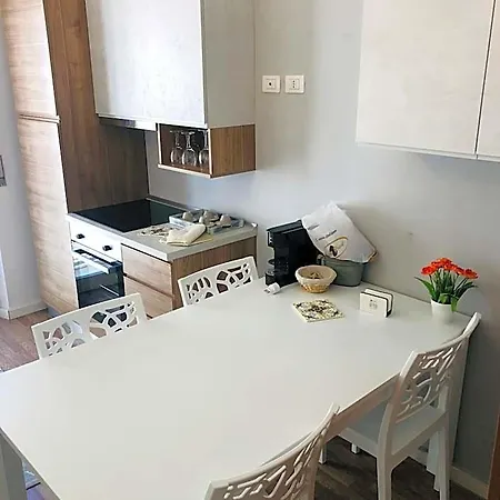 Oda ve Kahvaltı Degli Artisti 3*