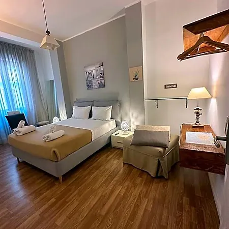 Oda ve Kahvaltı Degli Artisti Lecce