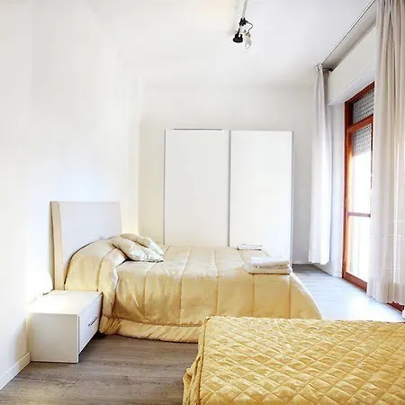 Bed & Breakfast Degli Artisti 3*
