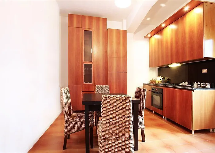 فندق مبيت وإفطار Degli Artisti 3*