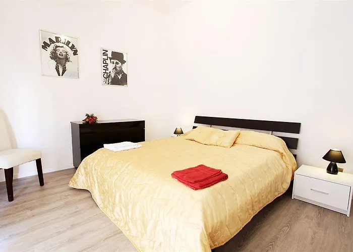 Degli Artisti Lecce