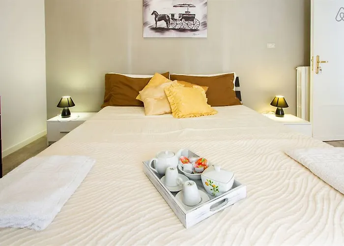 Degli Artisti 레체