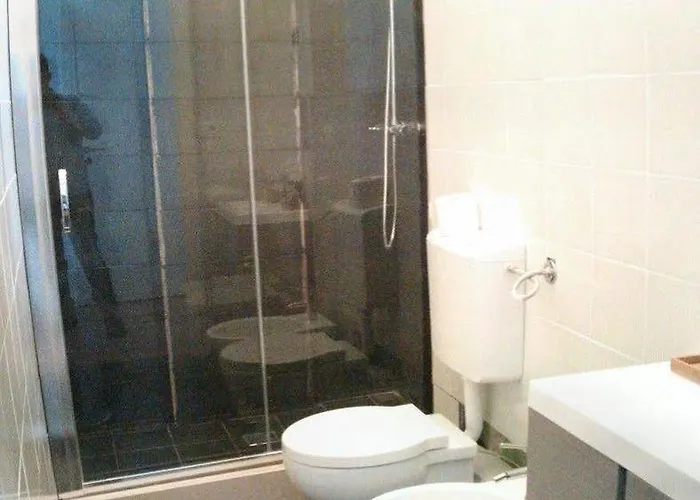 Degli Artisti 3* 레체